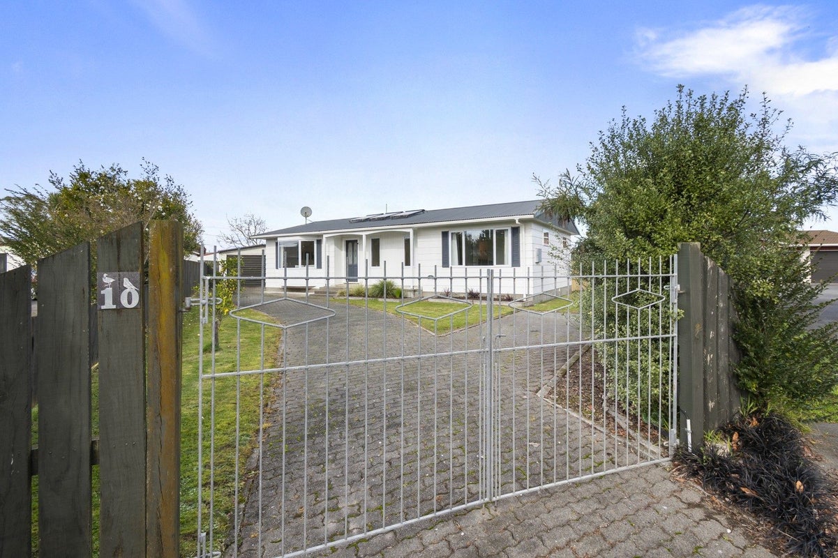 10 Mansell Crescent, Bulls, Bulls - Carousel 27
