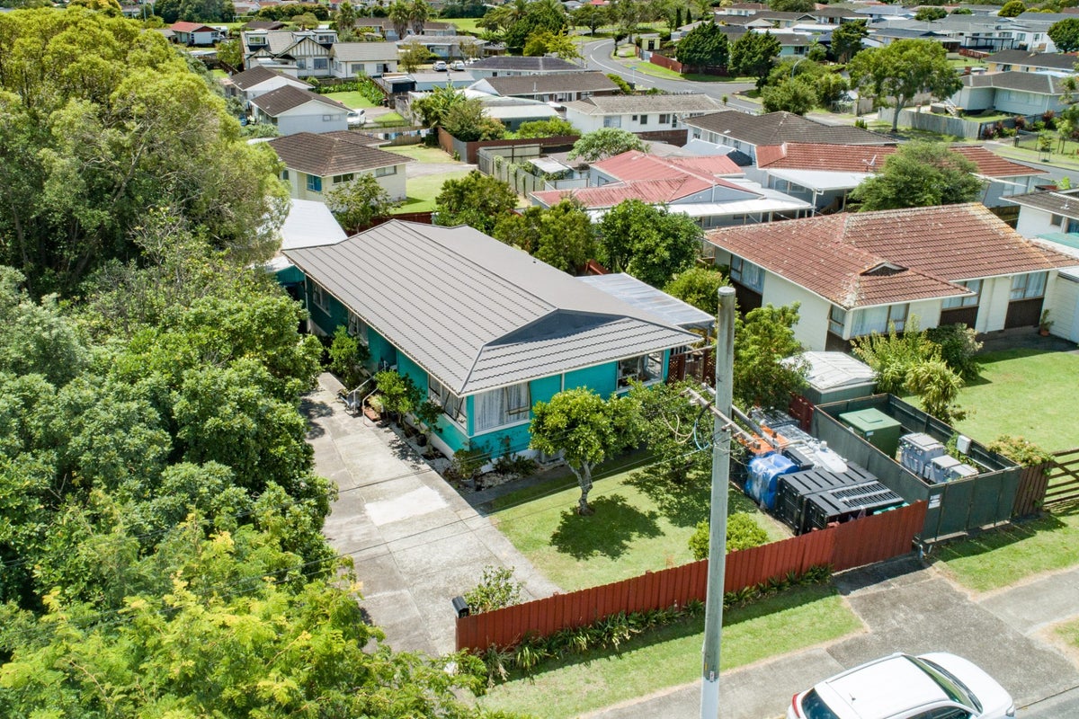 22 Boundary Road, Clover Park, Auckland - Carousel 1