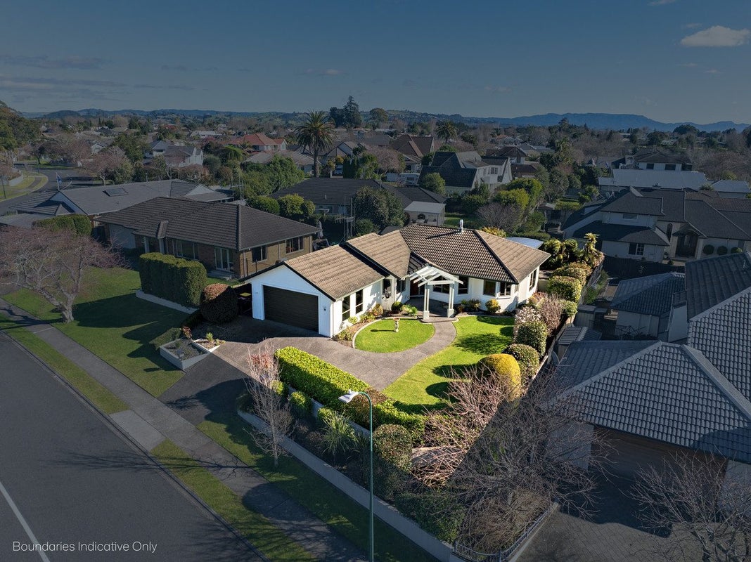85 Bethlehem Heights, Bethlehem, Tauranga - Carousel 1