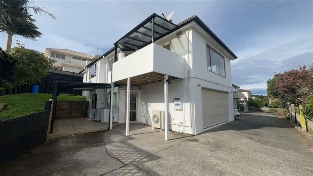 27 Lobelia Rise, Goodwood Heights, Auckland - Carousel 2