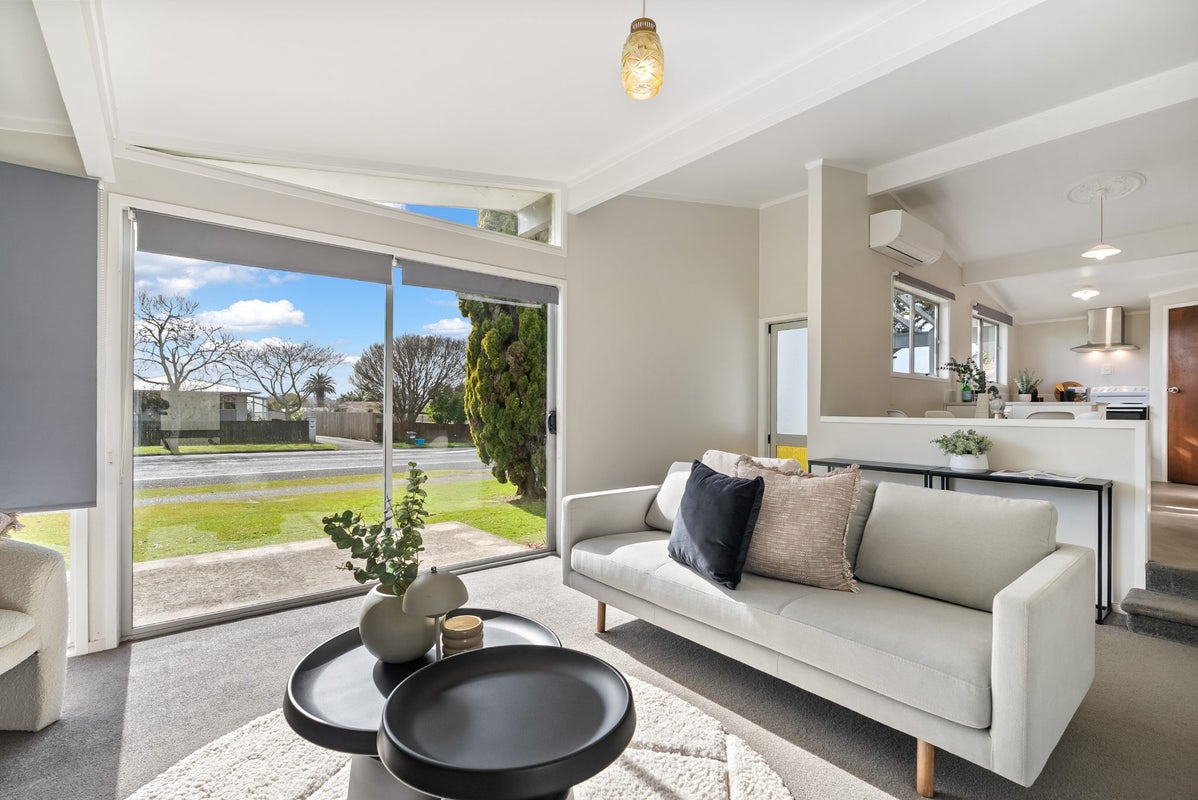 41 Paramount Parade, Tikipunga, Whangarei - Carousel 2