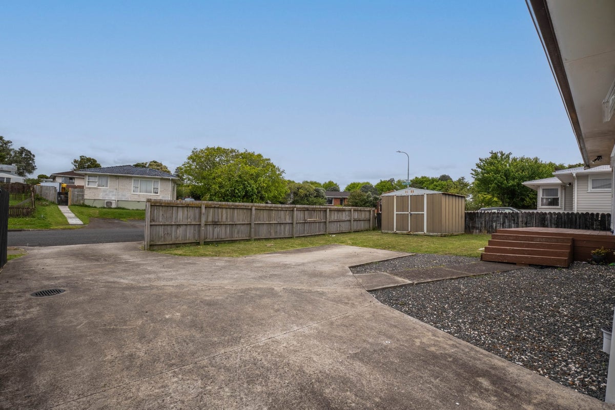 10 Gainsborough Street, Manurewa, Auckland - Carousel 2