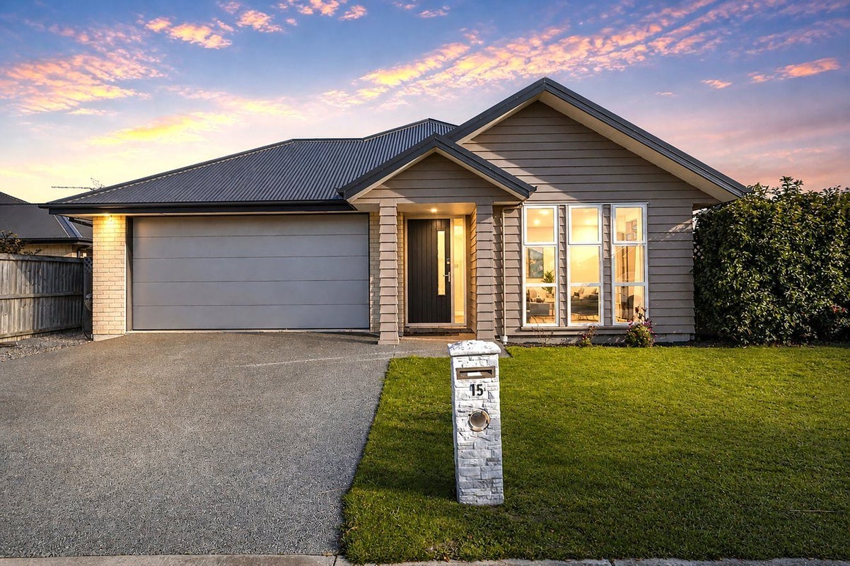 15 Brockelbank Drive, Kaiapoi, Kaiapoi - Carousel 1