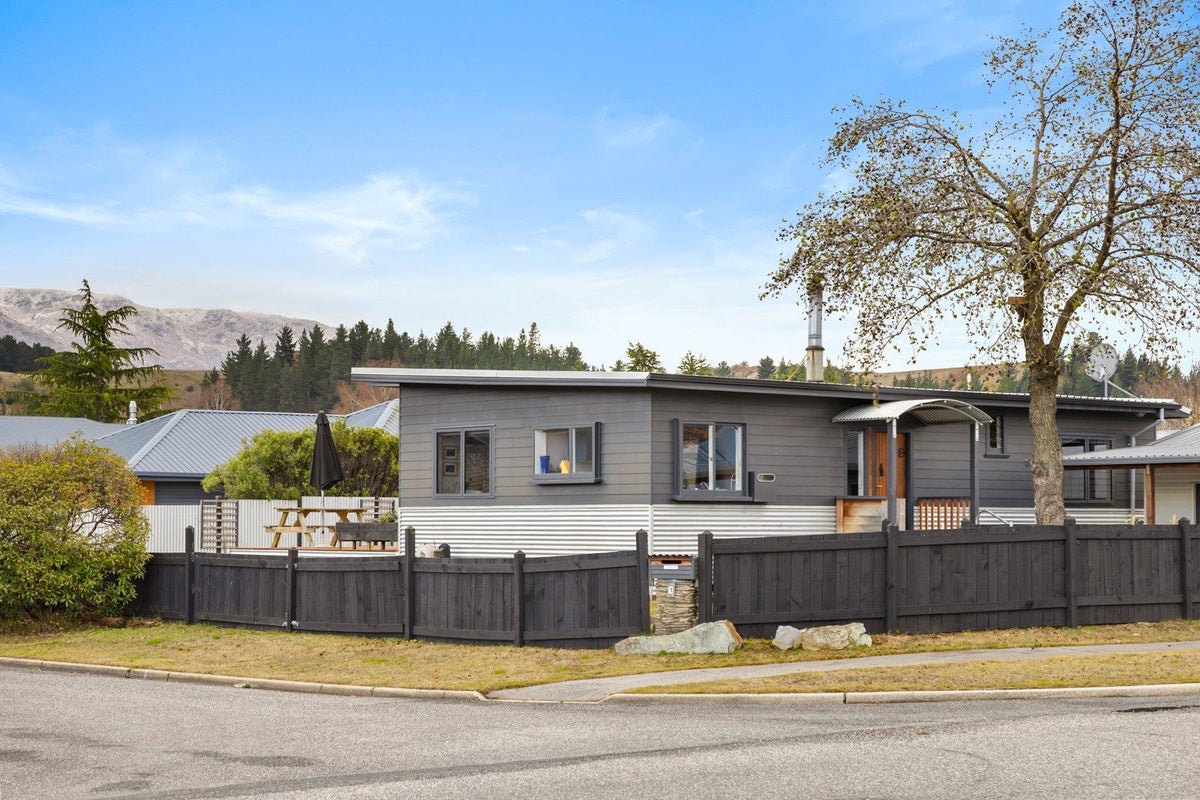 1 Hartley Court, Cromwell, Cromwell - Carousel 18
