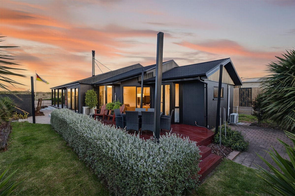 332 Marine Parade, New Brighton, Christchurch - Carousel 2