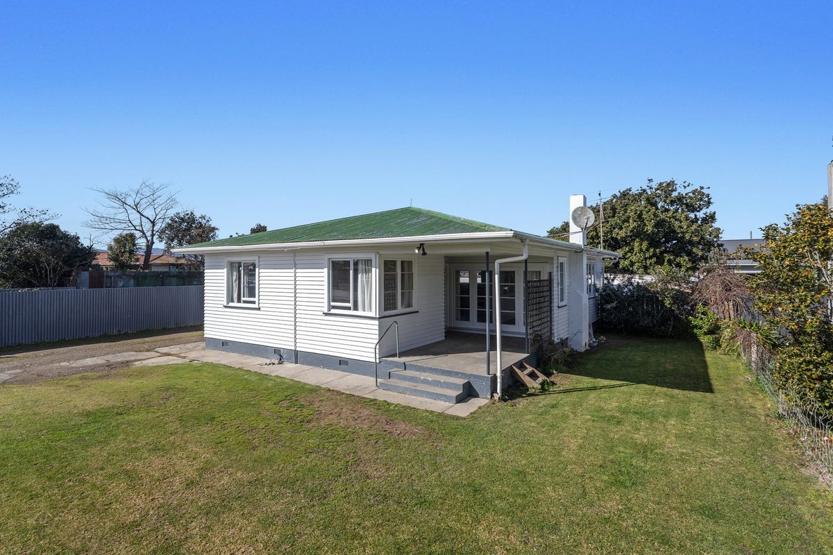 84 Ford Street, Opotiki, Opotiki - Carousel 1