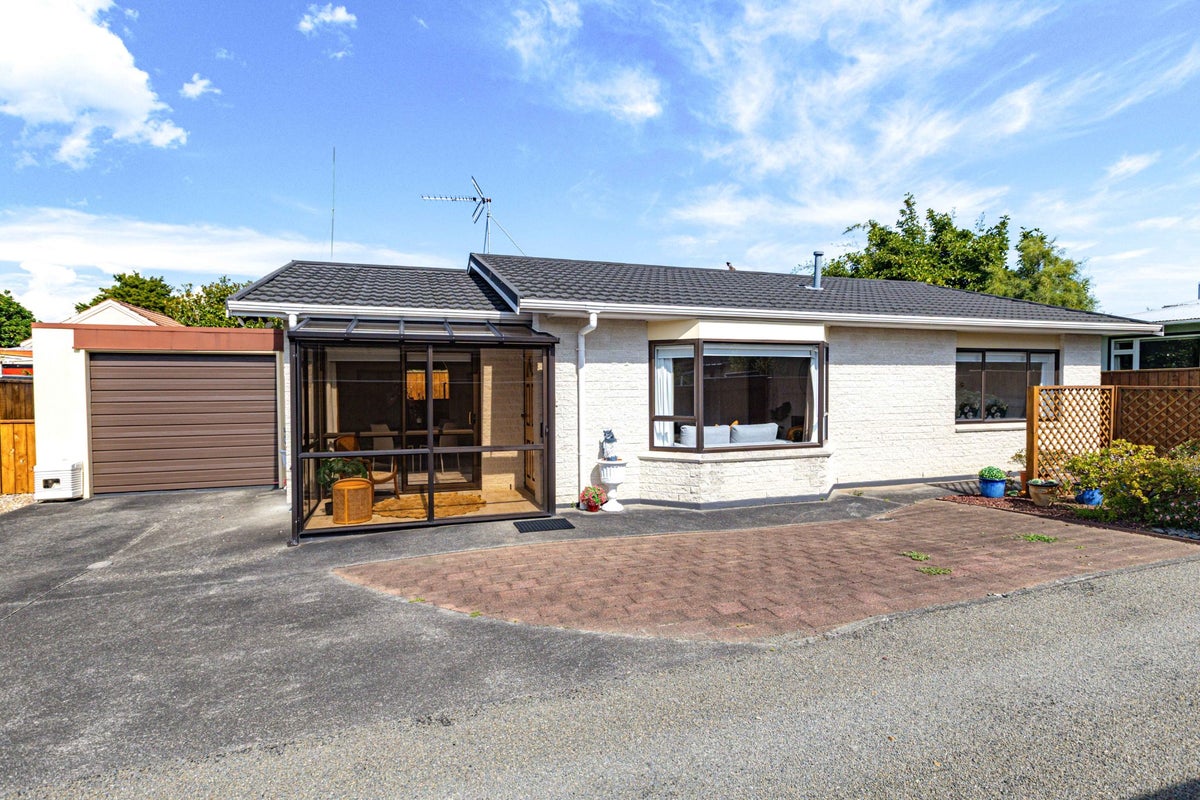 11B Virginia Road, Saint Johns Hill, Whanganui - Carousel 1