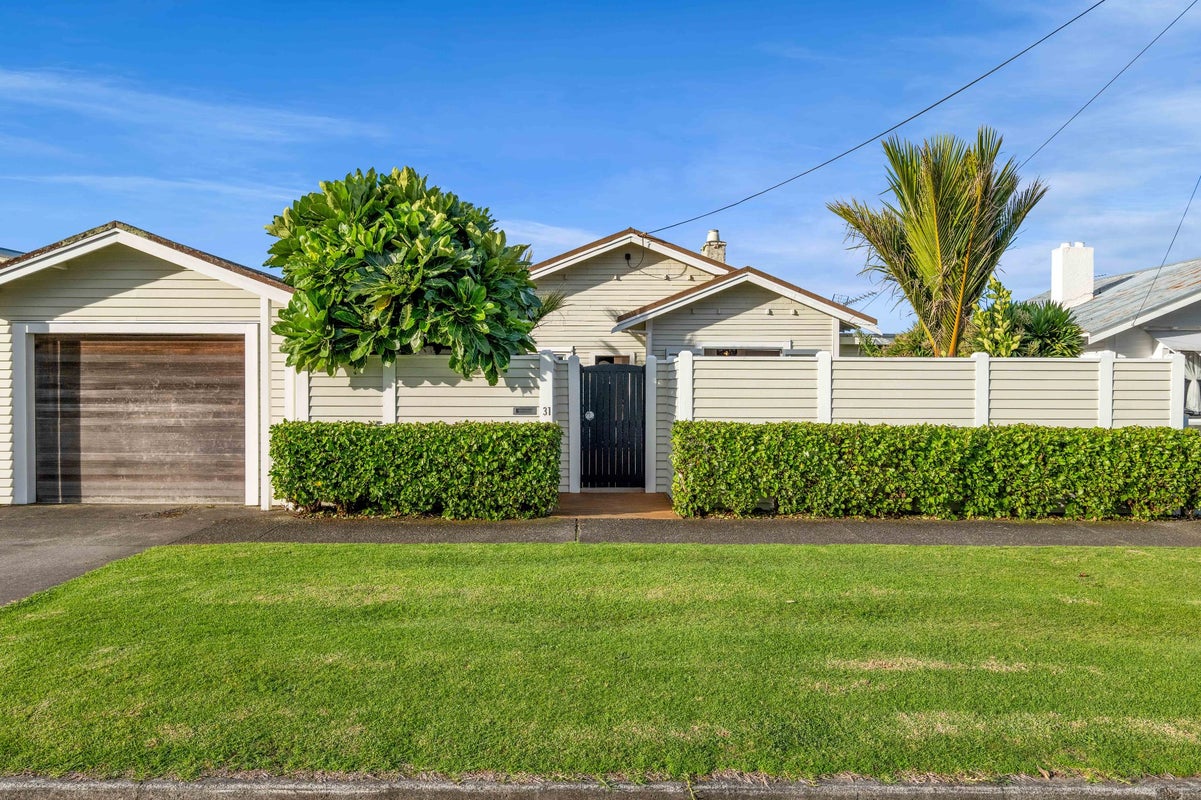 31 Newton Street, Fitzroy, New Plymouth - Carousel 35