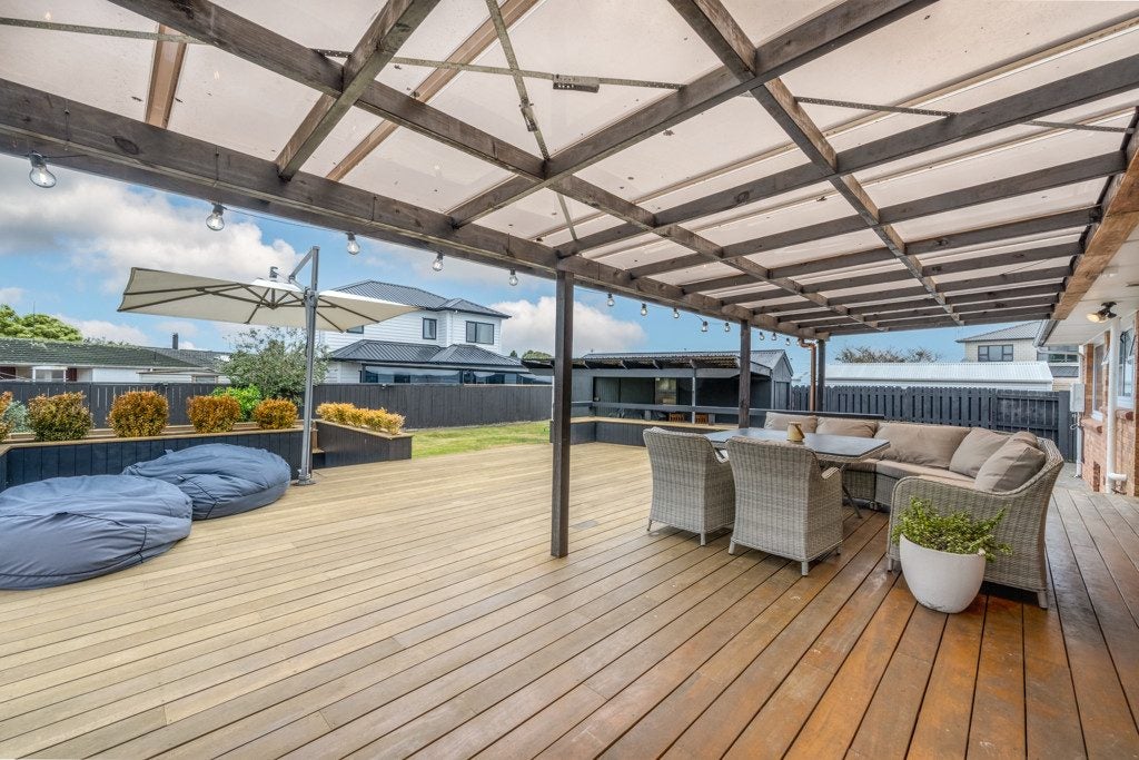 14 Holden Place, Manukau, Auckland - Carousel 40