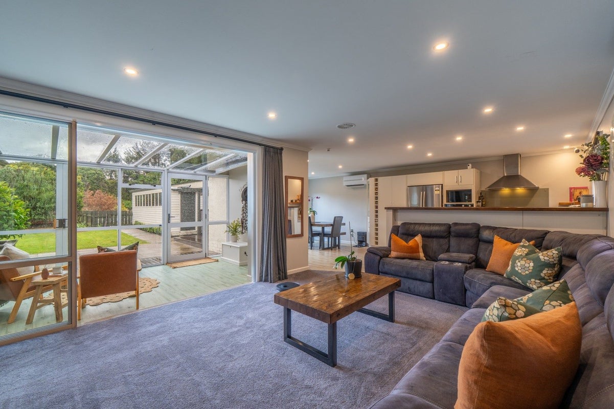 21 Bryson Road, Otatara - Carousel 2