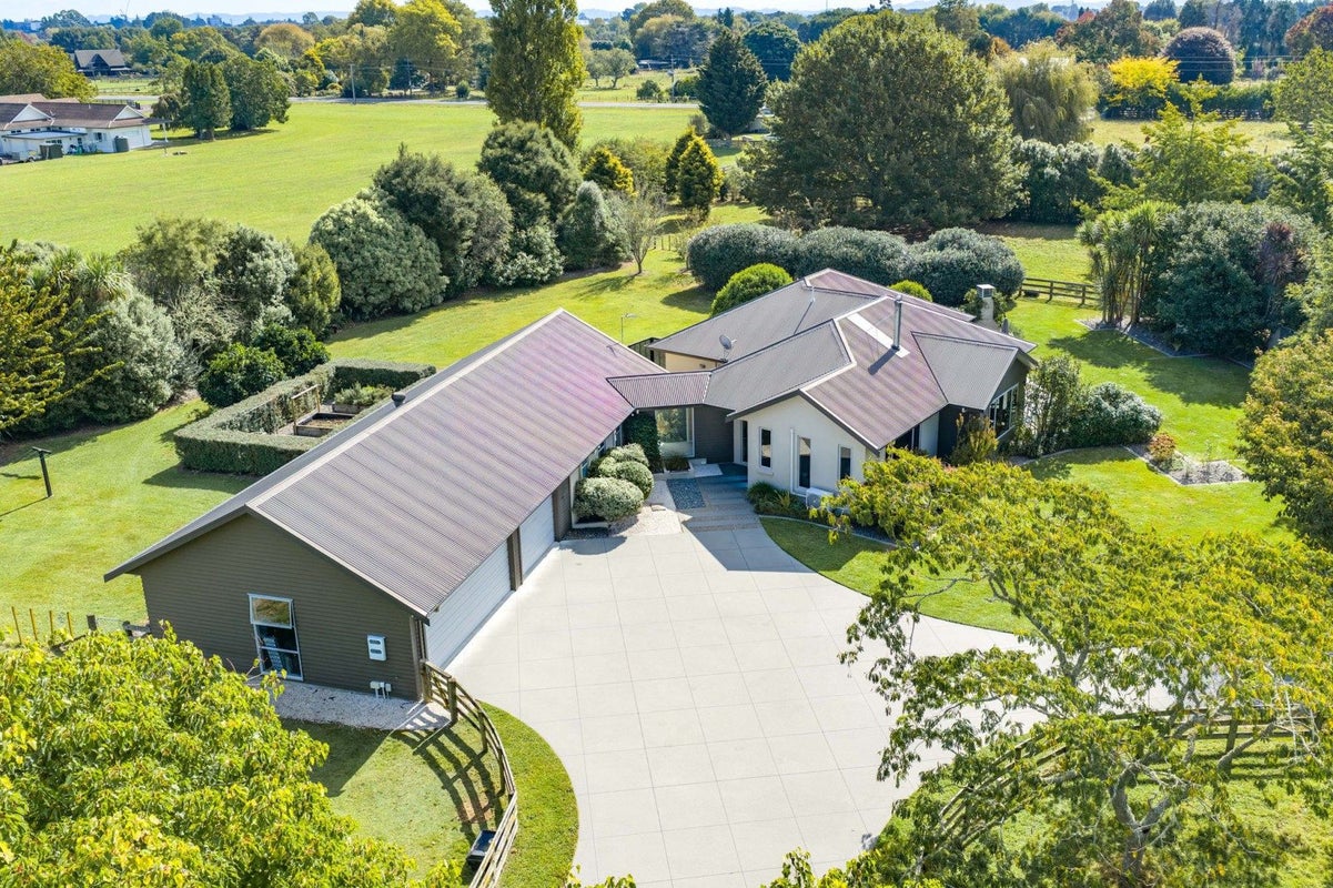 302B State Highway 26, Newstead, Hamilton - Carousel 2