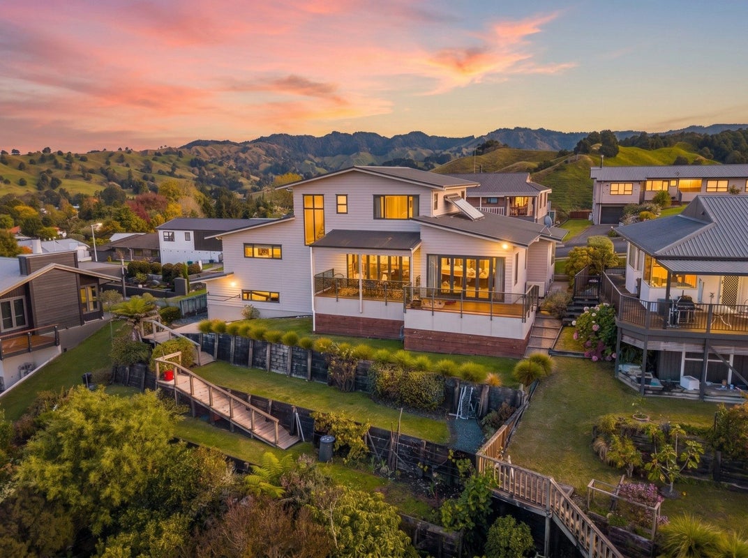 8 Byars Avenue, Taumarunui, Taumarunui - Carousel 2