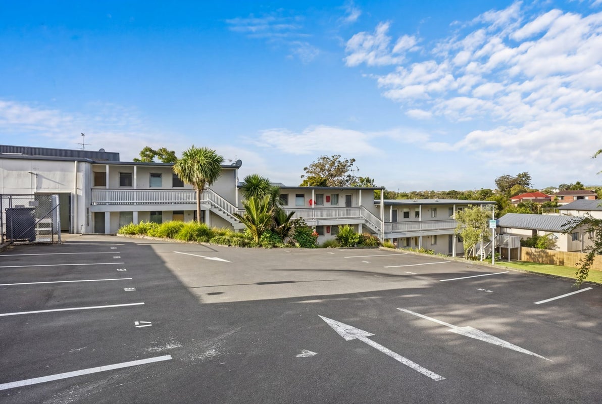 24/32 Blockhouse Bay Road, Avondale, Auckland - Carousel 21