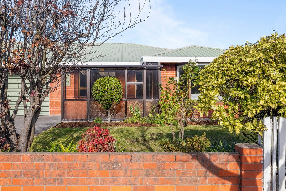 2/1 Alvarez Place, Somerfield, Christchurch - Carousel 19