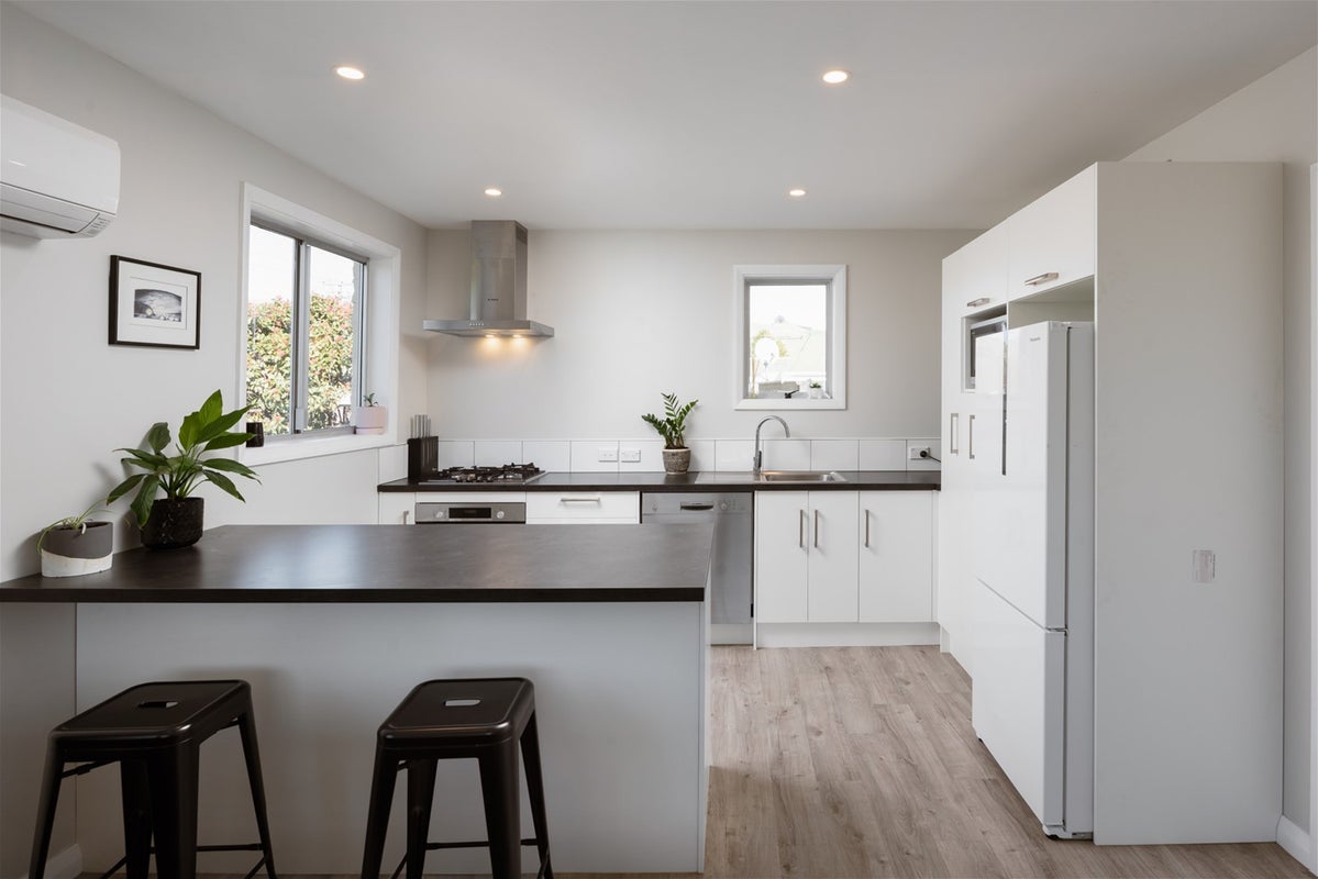 1/140 Weld Street, Redwoodtown, Blenheim - Carousel 1