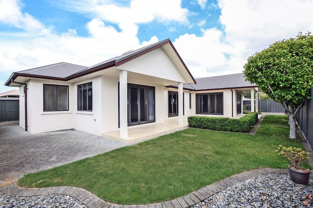 80 Merlot Drive, Greenmeadows, Napier - Carousel 1