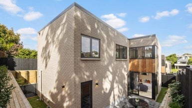 28A Ashby Avenue, St Heliers, Auckland - Carousel 1
