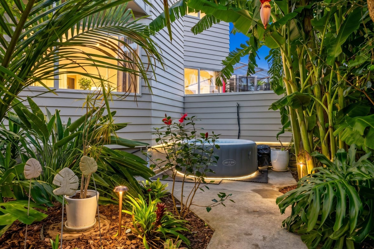 7A Justin Place, Te Atatu Peninsula, Auckland - Carousel 2