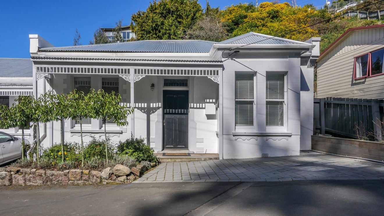 21 Serpentine Avenue, Dunedin Central, Dunedin - Carousel 1
