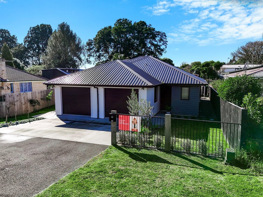 1/6 Walsh Street, Forest Lake, Hamilton - Carousel 1