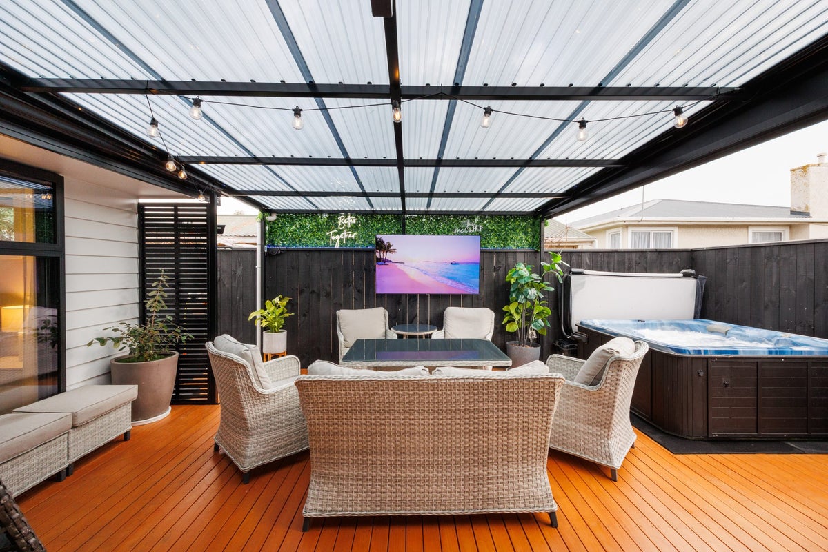 8A Glasgow Street, Takaro, Palmerston North - Carousel 2