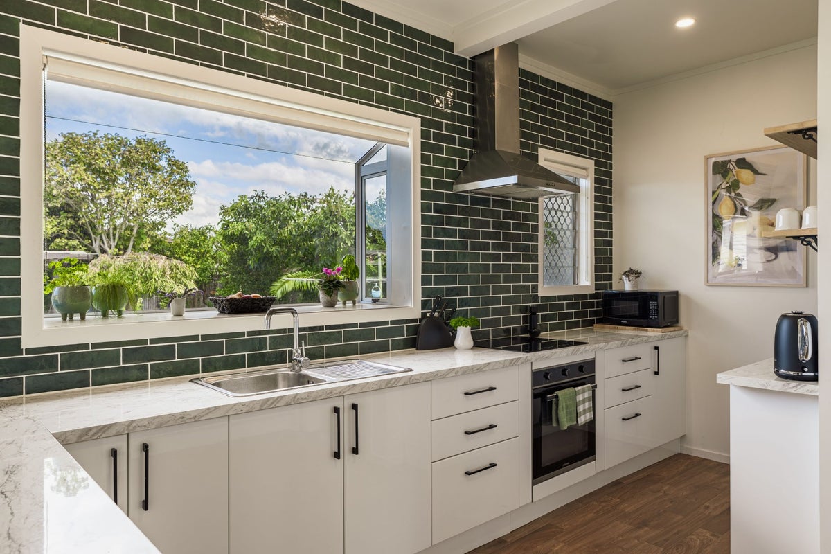 127 Nuffield Avenue, Marewa, Napier - Carousel 1