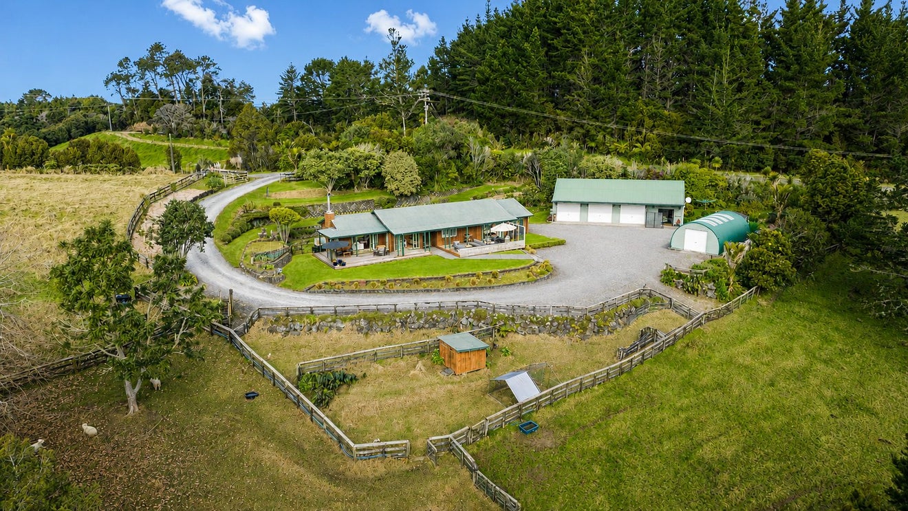 5 Wenz Bayer Road, Silverdale - Carousel 1