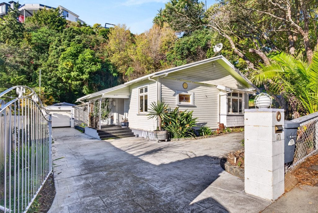 171 Milton Road, Bluff Hill, Napier - Carousel 17