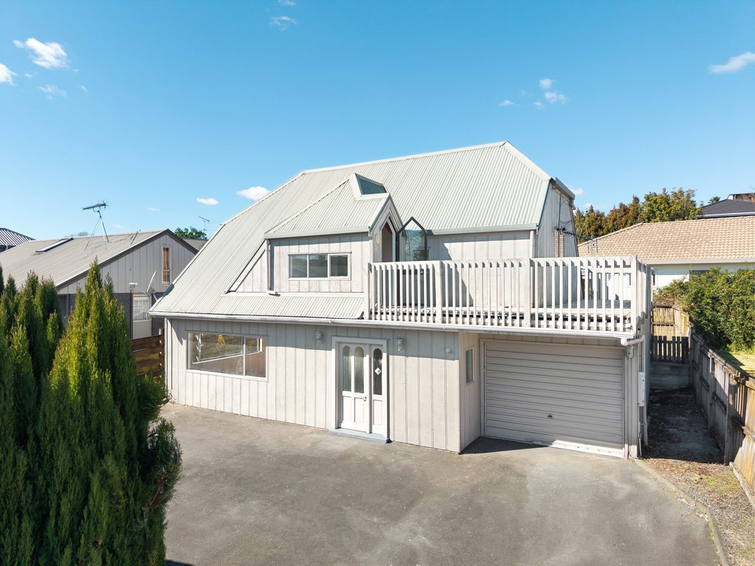 2/76 Moore Street, Howick, Auckland - Carousel 1