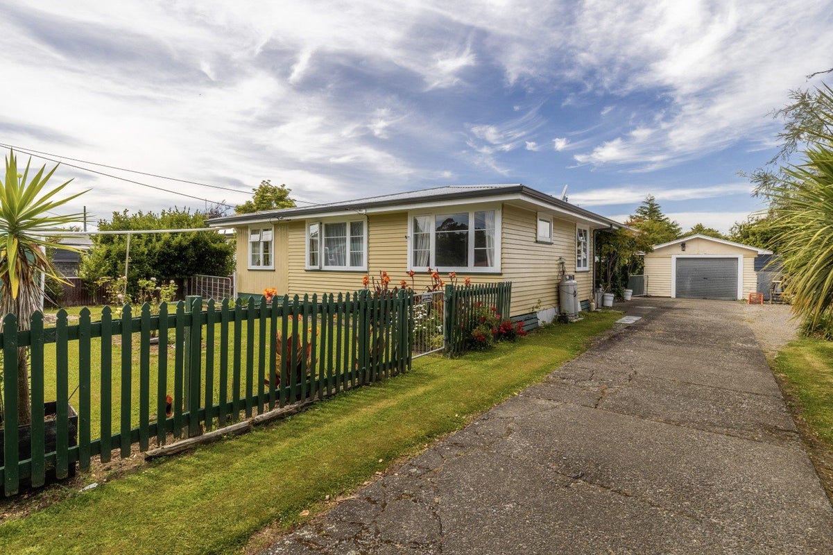 28 Main Street, Marton, Marton - Carousel 1