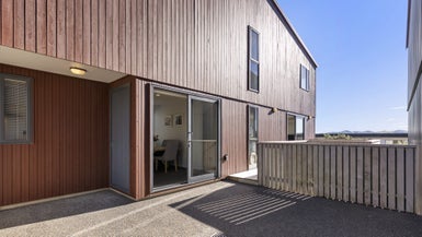 107 Woodridge Drive, Woodridge, Wellington - Carousel 1