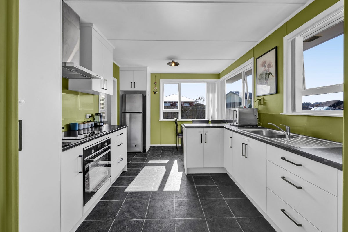 36 High Street, Eltham, Eltham - Carousel 2