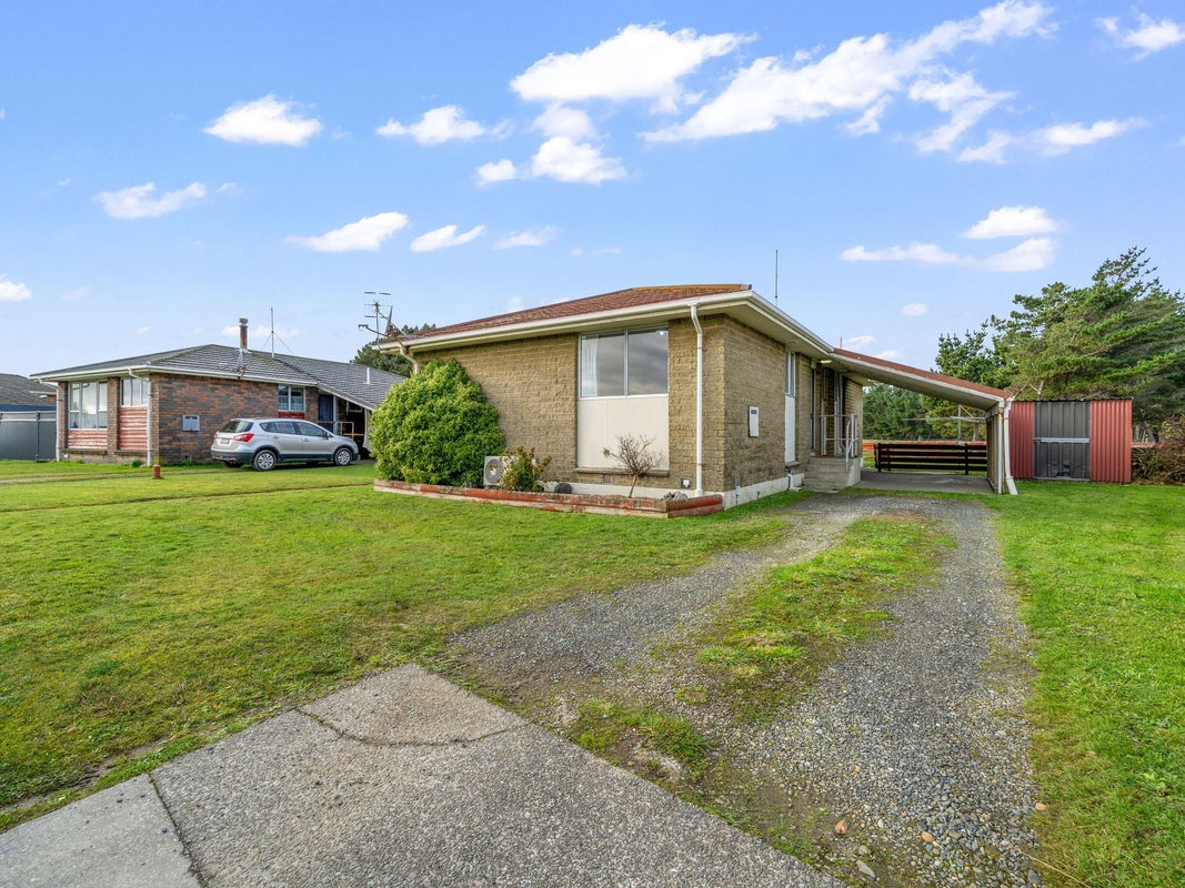 32 Ottrey Street, Clifton, Invercargill - Carousel 1