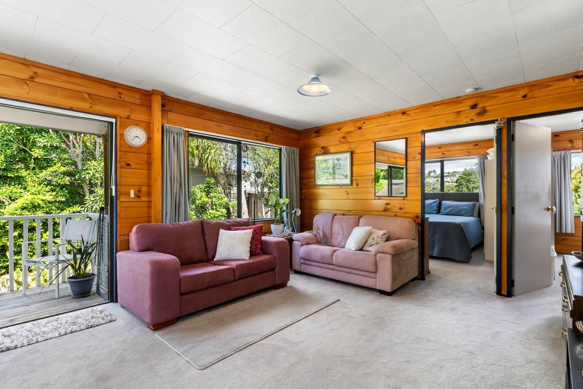 23 Langton Road, Stanmore Bay, Whangaparaoa - Carousel 1