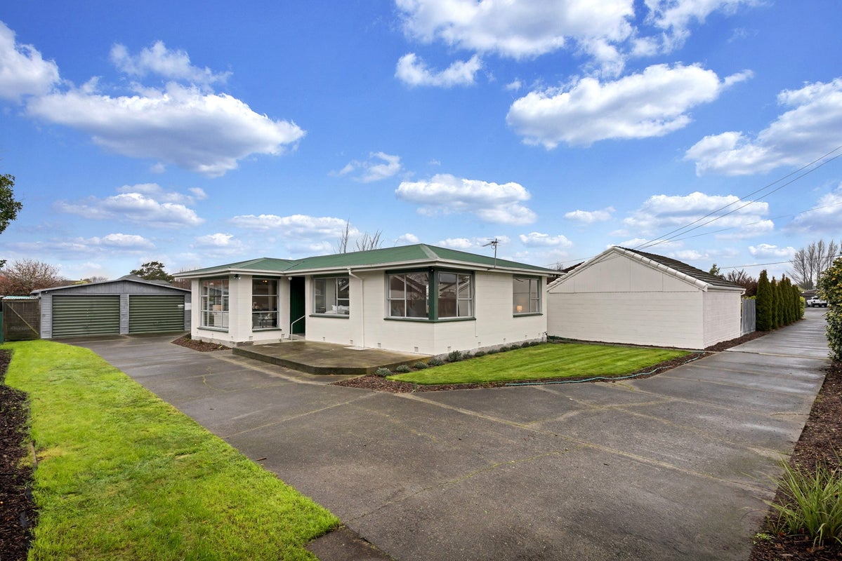 76A Englefield Road, Northwood, Christchurch - Carousel 1
