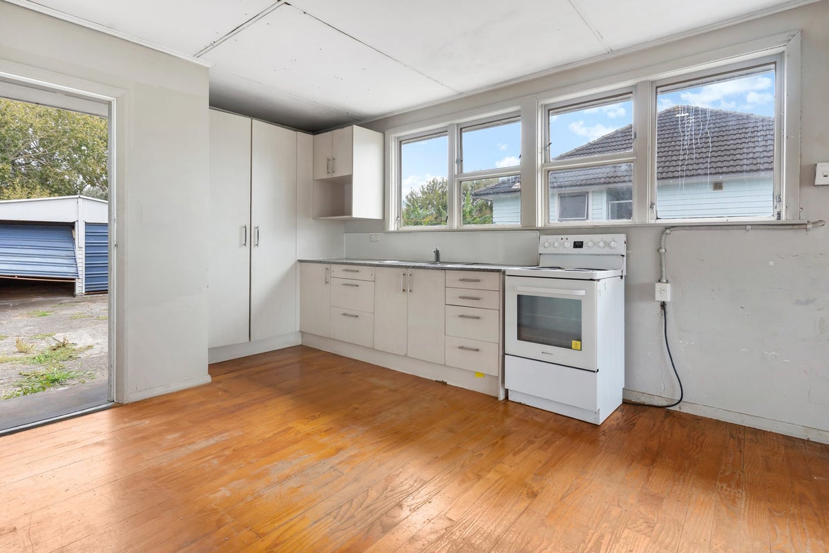 64 Hamill Road, Otara, Auckland - Carousel 9