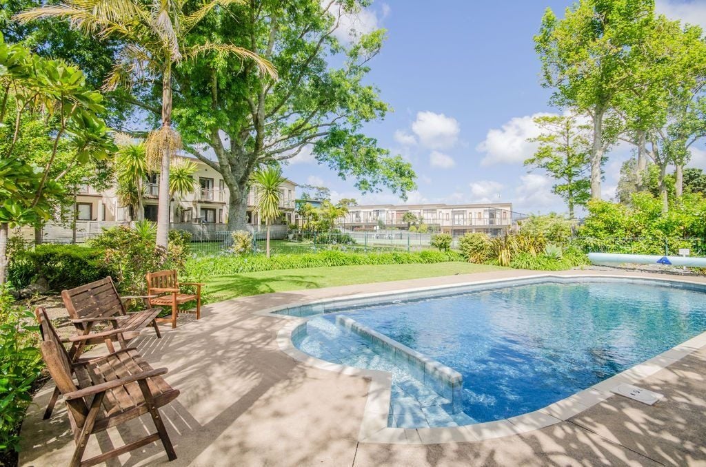 23/92 Bush Road, Albany, Auckland - Carousel 1