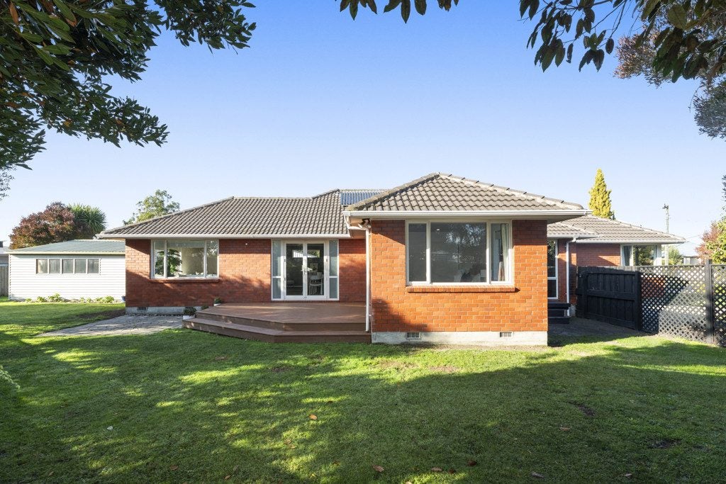 25 Bideford Place, Dallington, Christchurch - Carousel 1