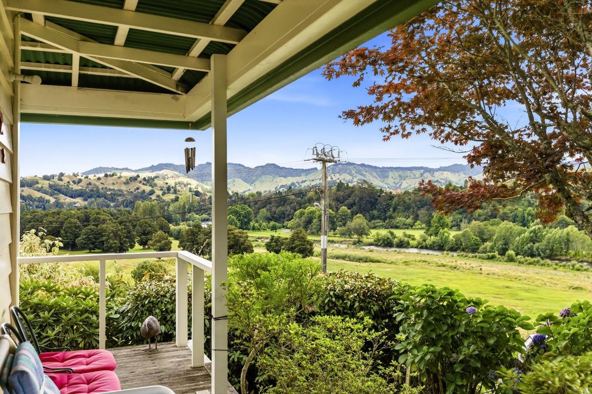 22 Sunshine Road, Taumarunui, Taumarunui - Carousel 2