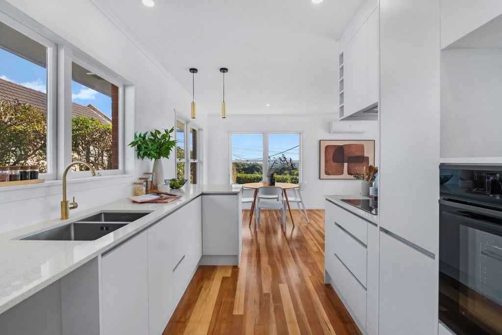 1/229 Glenfield Road, Hillcrest, North Shore City, Auckland - Carousel 2