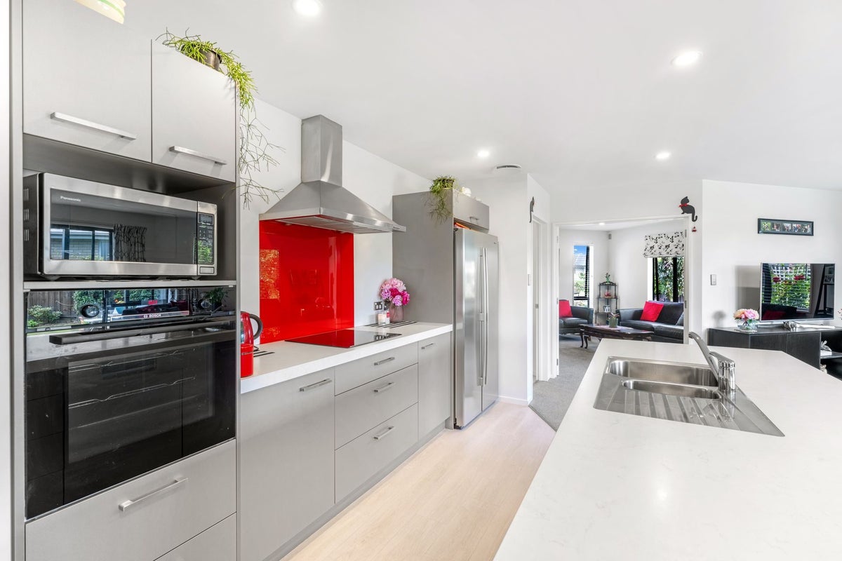 2 Orchard Grove, Netherby, Ashburton - Carousel 2
