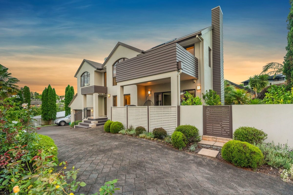 63 Buxton Place, Ohauiti, Tauranga - Carousel 1