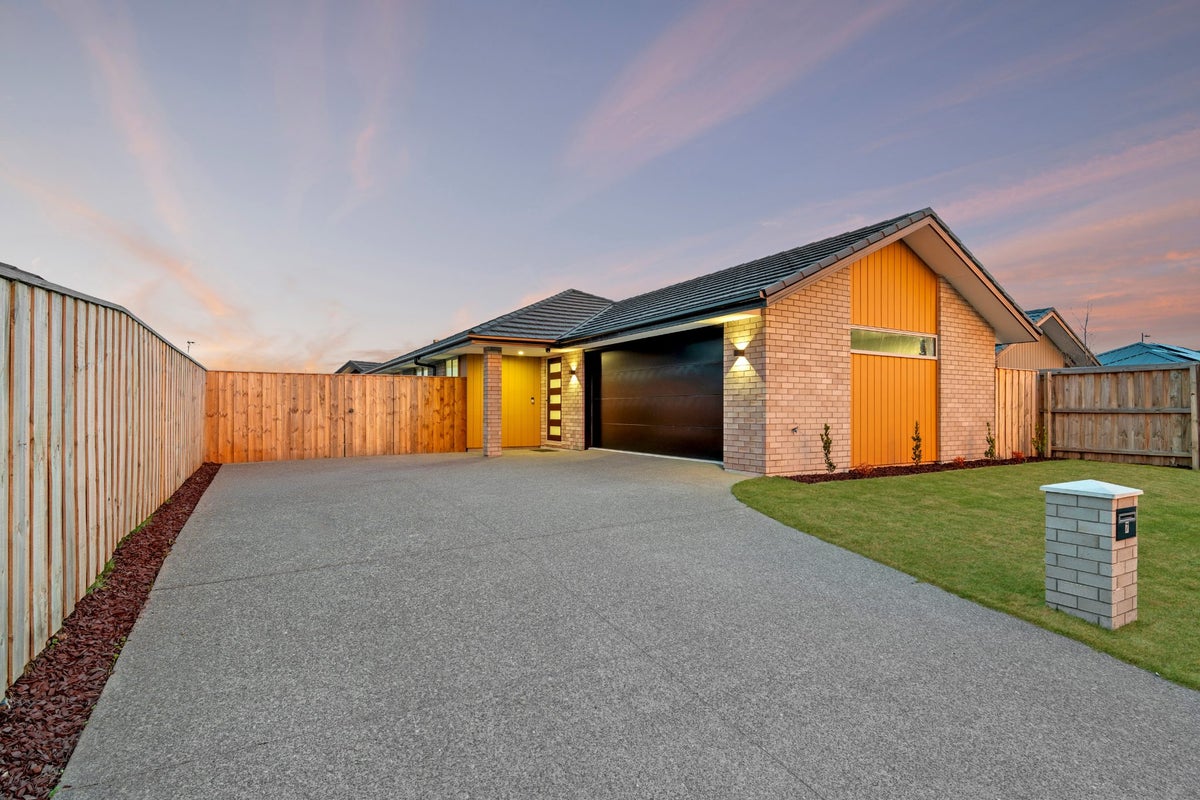 7 Pip Lane, Belfast, Christchurch - Carousel 1