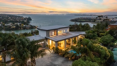 1 Te Kawau Pass, Greenhithe, Auckland - Carousel 1