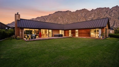 4 Durness Court, Jacks Point, Queenstown - Carousel 1
