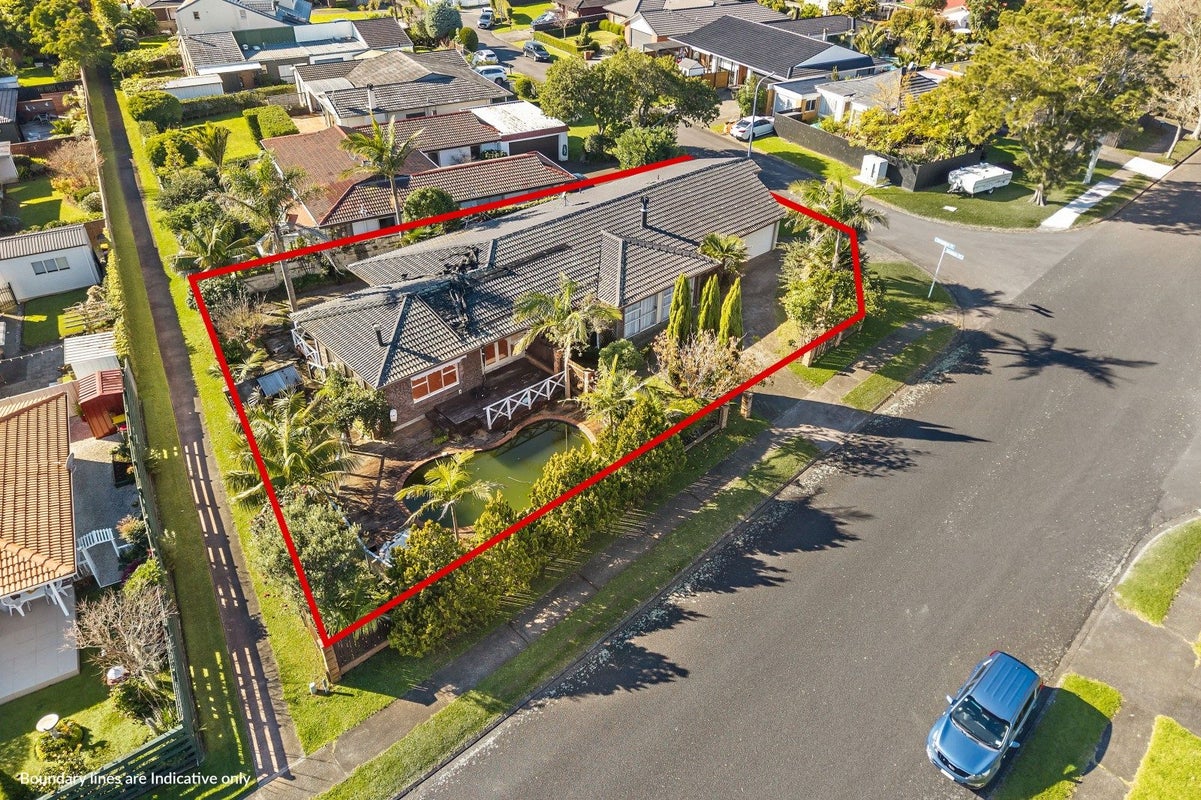 37 Himalaya Drive, Half Moon Bay, Auckland - Carousel 1