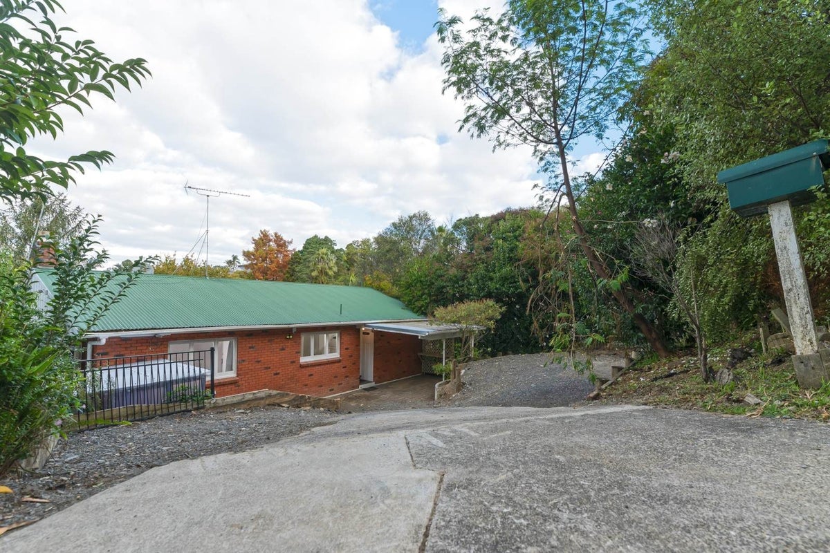 42 West Lynn Road, Titirangi, Auckland - Carousel 28