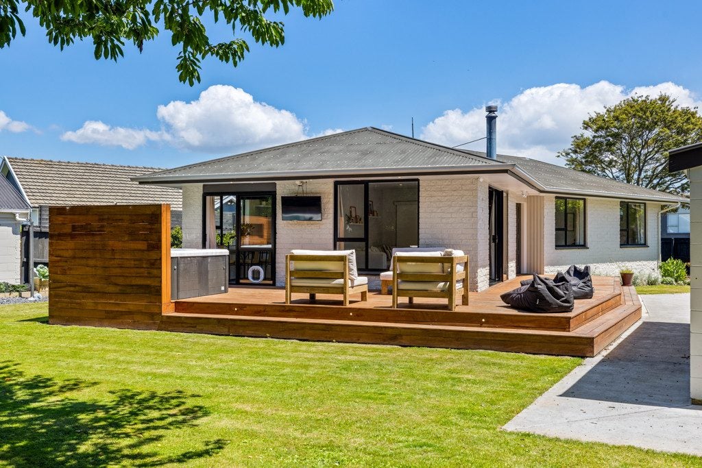 6 Bidwell Place, Hillmorton, Christchurch - Carousel 25