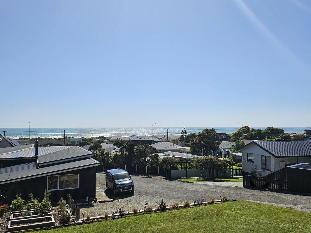 127 Main South Road, Karoro, Greymouth - Carousel 2