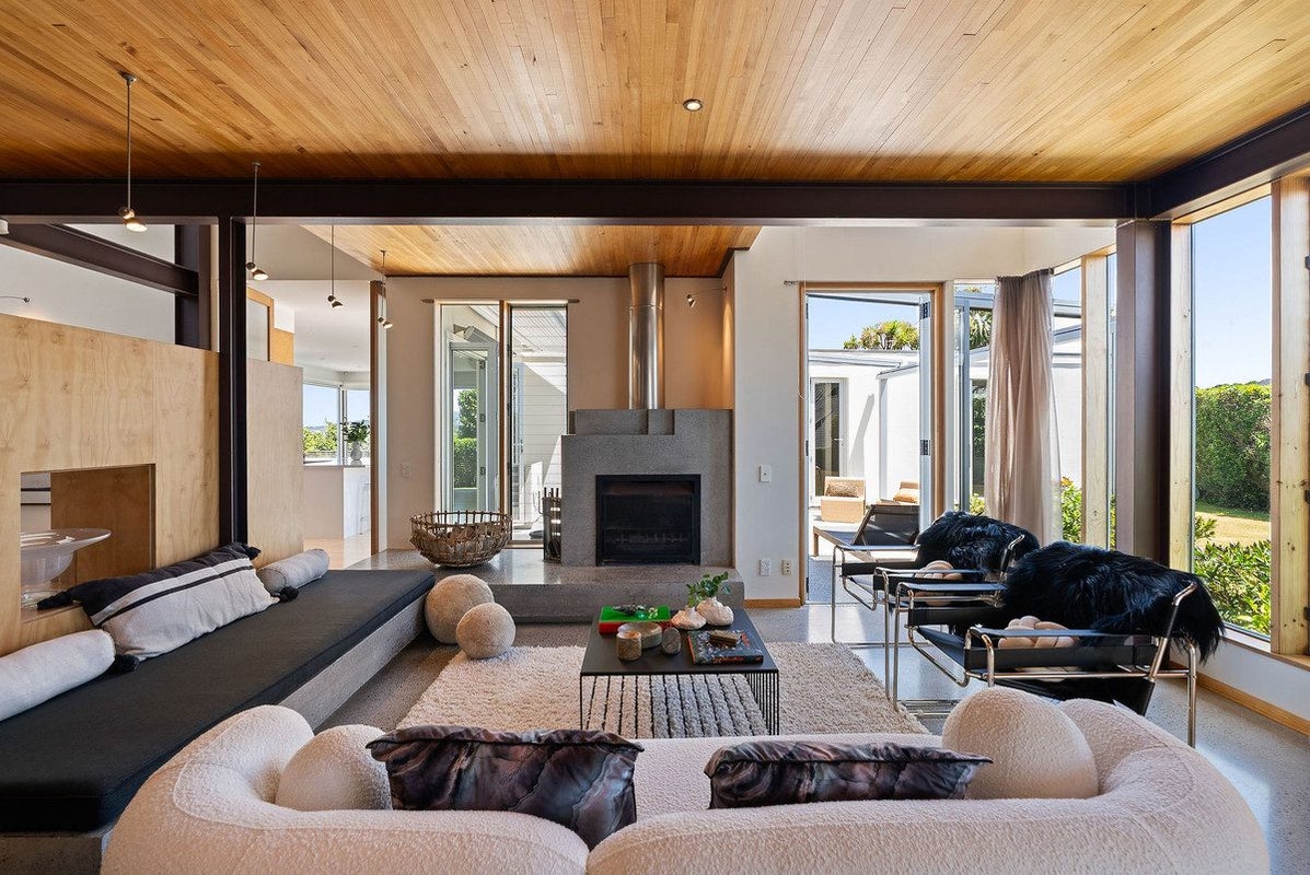 6 Stormanstown Way, Seatoun, Wellington - Carousel 2